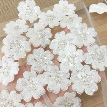 50 Бр. Off White 3D Пайети Перли Дантела Апликация на Цвете Кръпка Мотив Завесата Leaf САМ Съдове за Хранене 5 см Диаметър