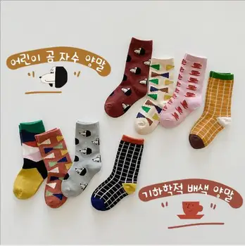 От 1 до 8 години, 4 на двойки, 2021 есенно-зимни детски чорапи с геометричен модел, едни и същи по цвят, изпъстрен чорапи за момчета и момичета, детски чорапи-тръба
