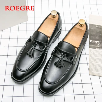 Нови италиански мъжки модел обувки, лоферы Голям Размер, класически удобни бизнес офис мъжки ежедневни обувки с пискюли, Официалната Сватбени обувки